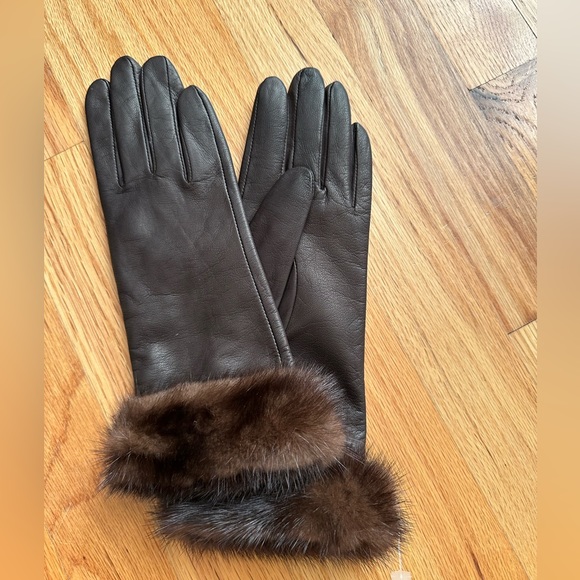 New leather gloves - Picture 1 of 2